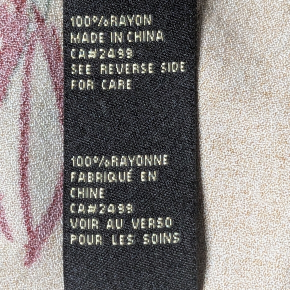 DG2 Beige and Red Floral 3/4 Long Sleeve SIZE M/Grande - Picture 12 of 16